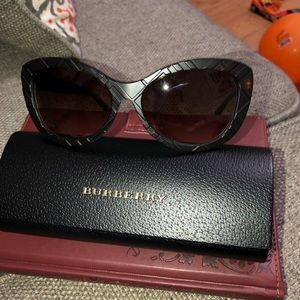 Burberry sunglasses